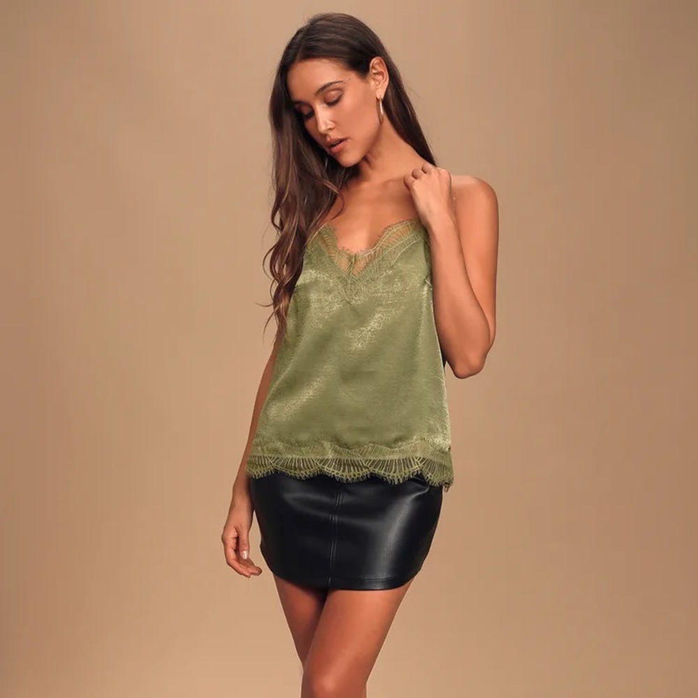 Lulu’s Satin Lace Cami Top